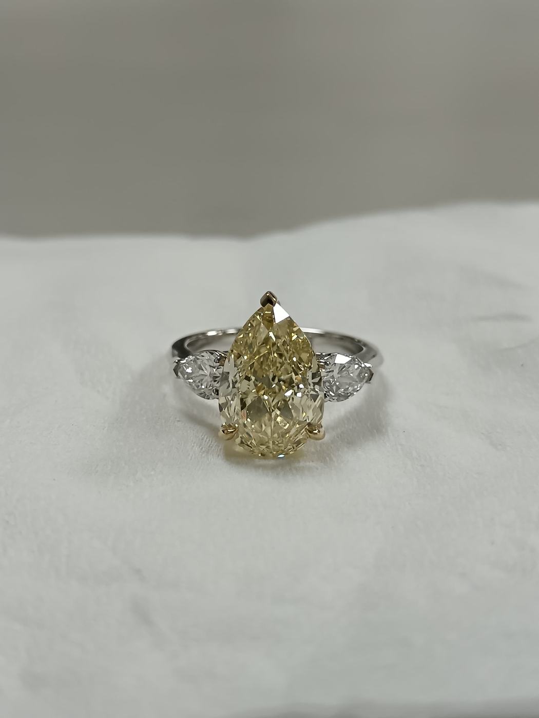 Yellow pear diamond ring